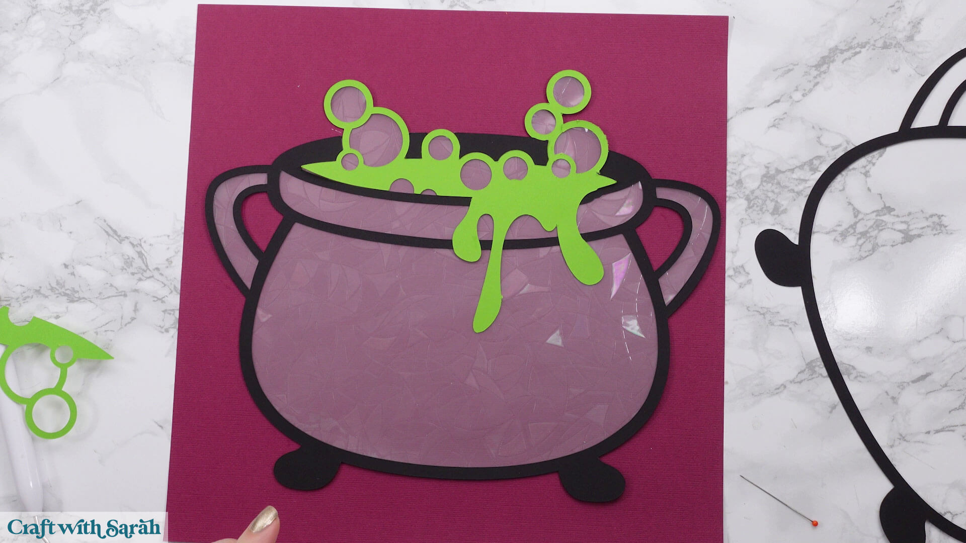 Window cling cauldron 10