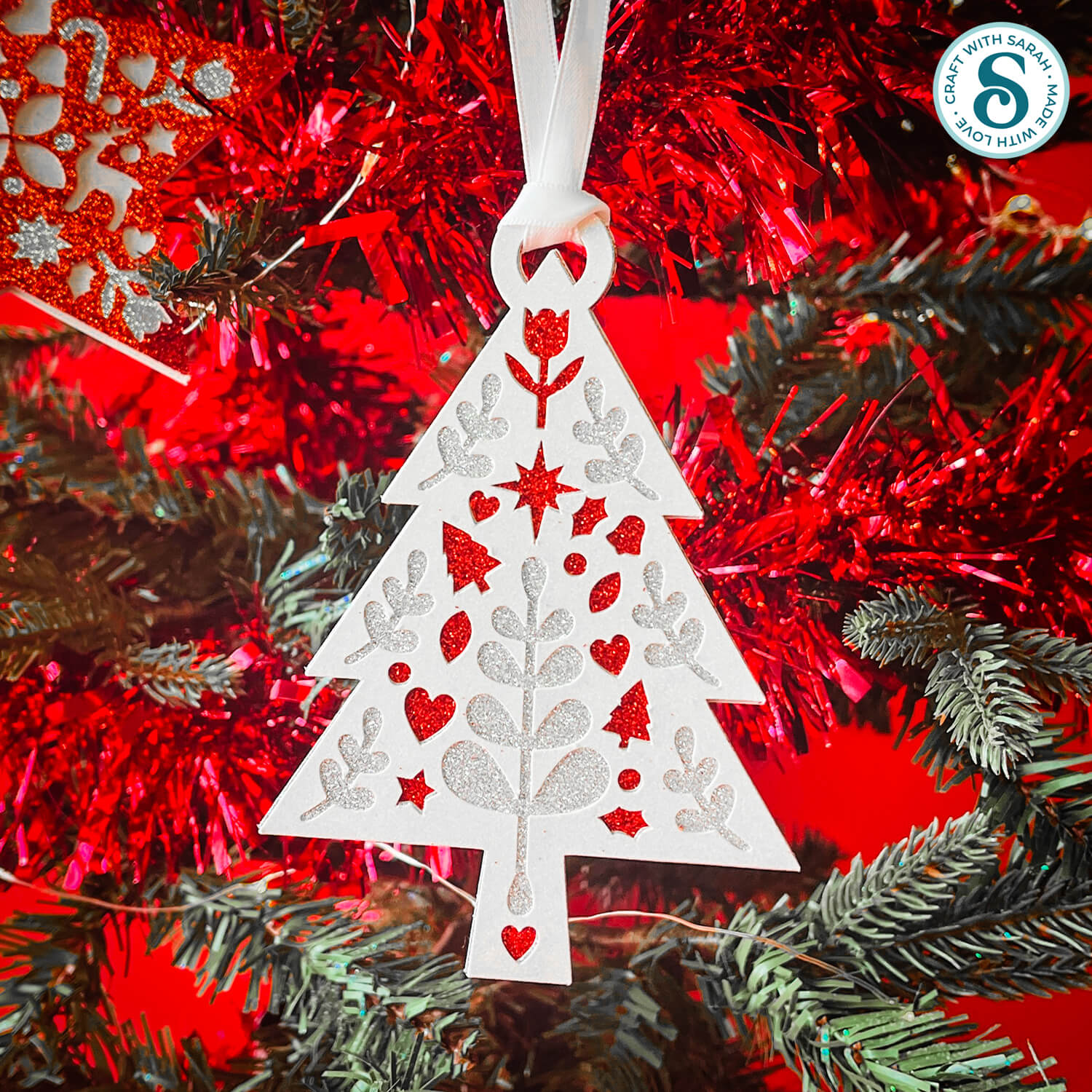 DIY Nordic tree decorations to make with a Cricut