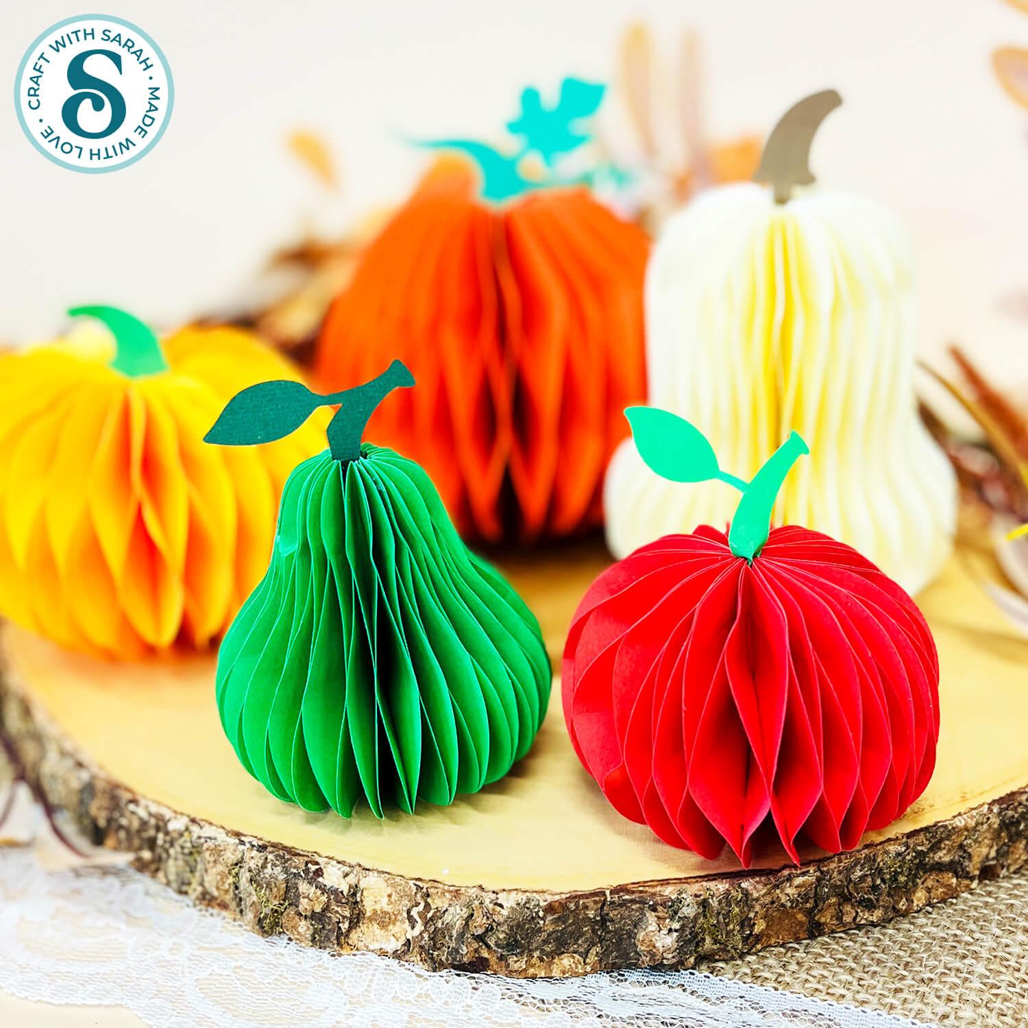 3D paper pumpkins to make with a Cricut