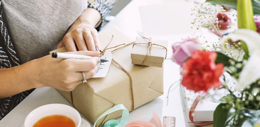The Pros and Cons of Starting a Handmade Craft Business