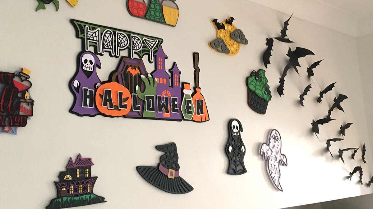 Halloween bat wall from card