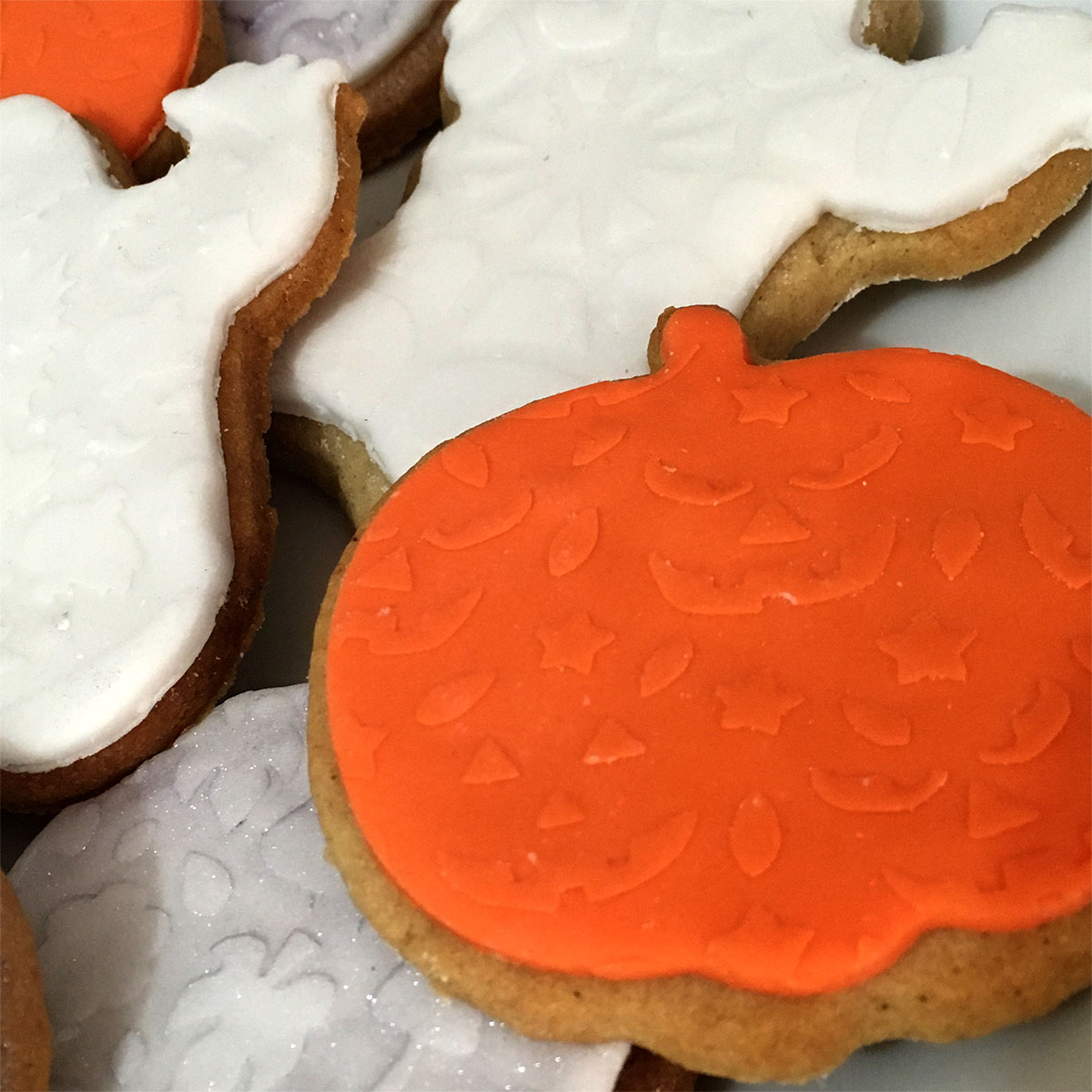 Cookies stenciled for Halloween