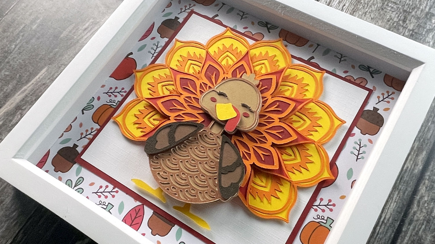 Free Layered Turkey SVG for an Easy Thanksgiving Craft with Paper