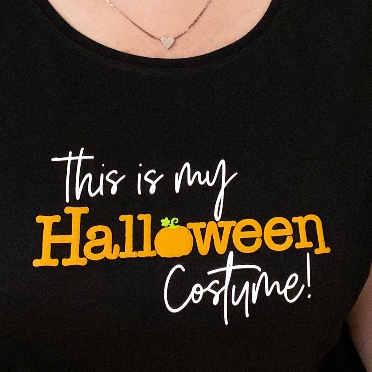 HCC 2023 Day 20 🦇 Halloween T-Shirt with Puffy Vinyl - Craft with Sarah