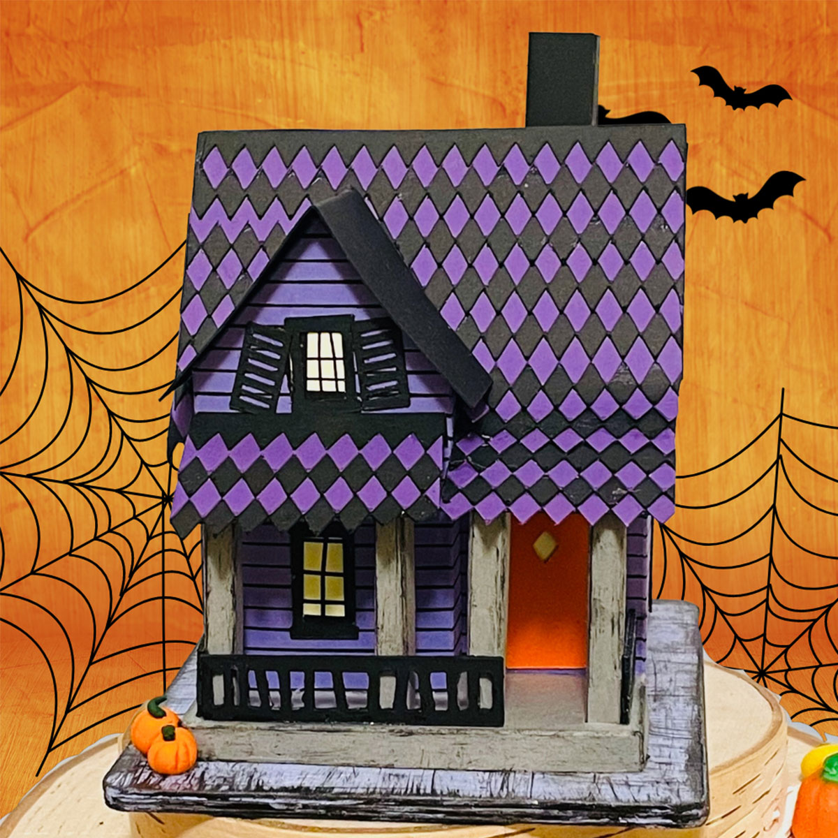 HCC 2023 Day 02 🦇 Haunted House with Porch Craft with Sarah