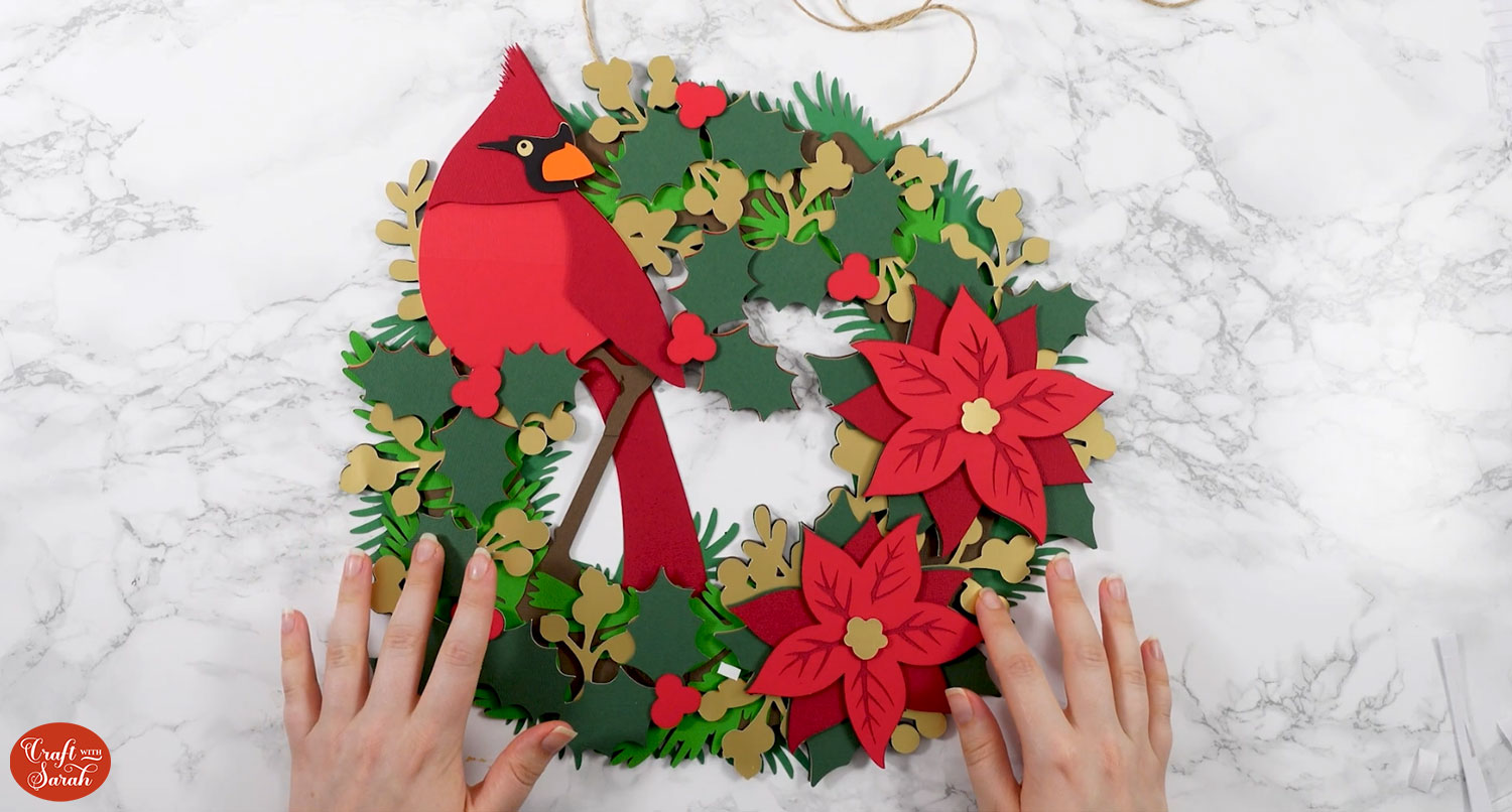 Cardstock Christmas Wreath - Cricut Wreath - Cricut Cardstock Project -  Cricut Project - Cardstock 